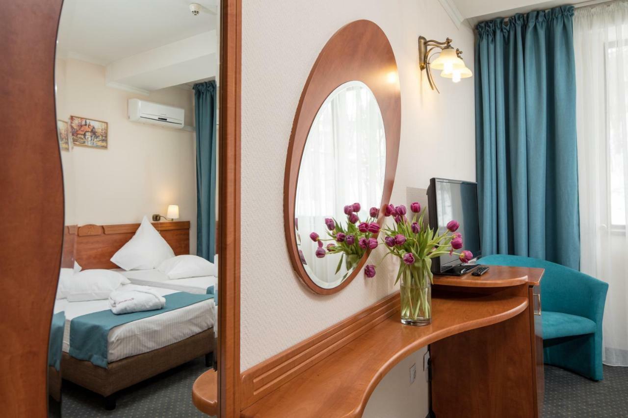 Hotel Rozmarin 프레데알 외부 사진
